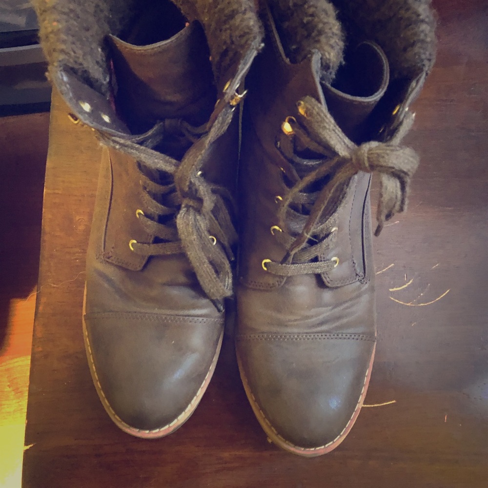 Brown boots